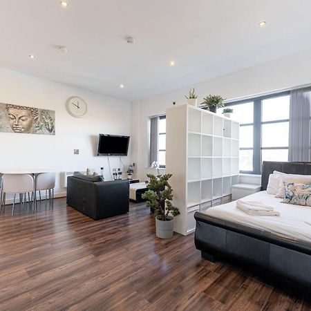 Lavish Loft Conversion - Birmingham City Centre - Amazing Location Exterior foto